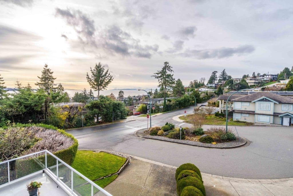 15663 Pacific Ave White Rock21112681300026