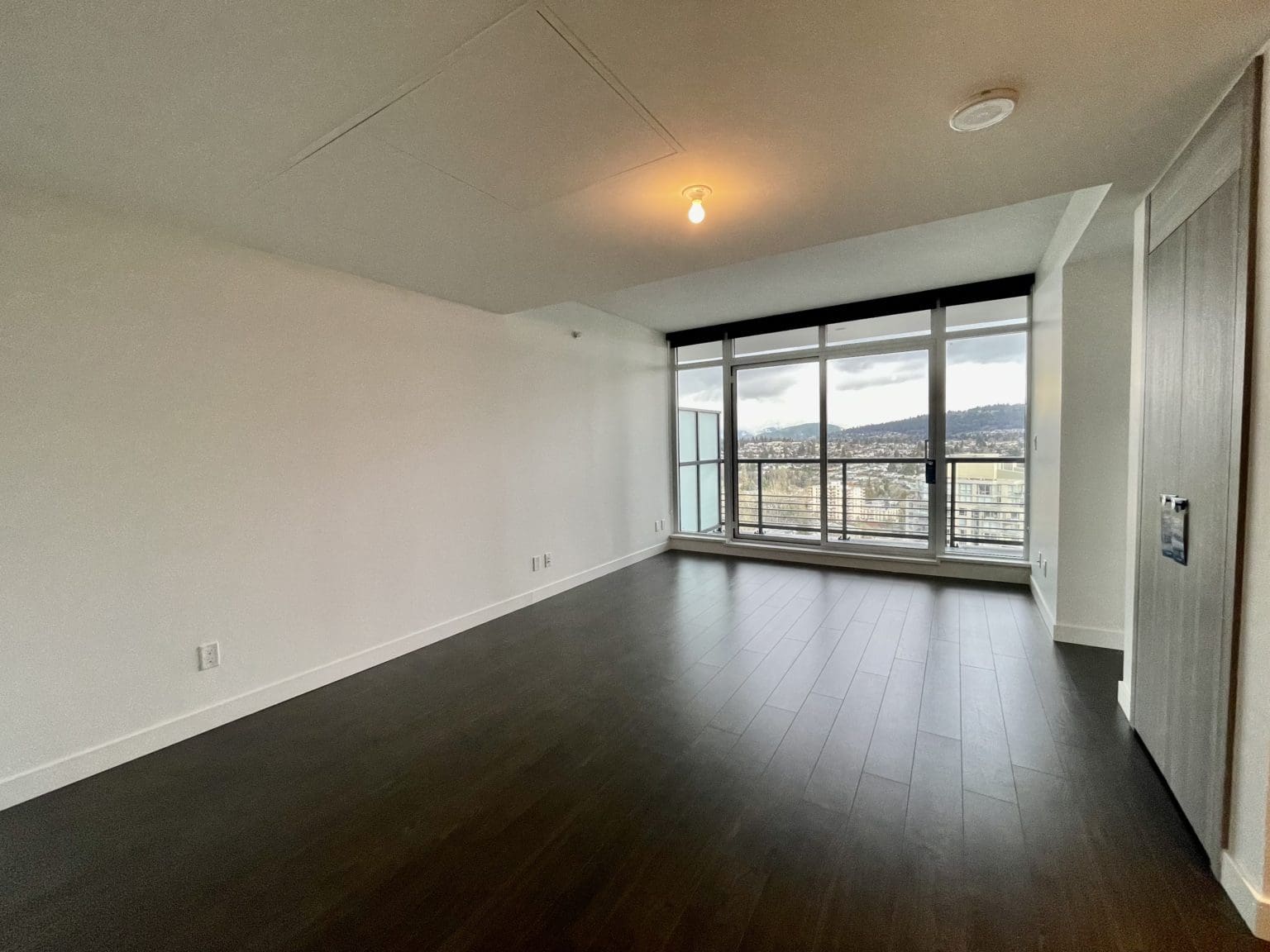 For Rent 4730 Lougheed Hwy, Concord Brentwood Hillside West